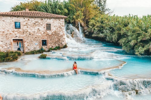 5 Best Natural Hot Springs Around the World